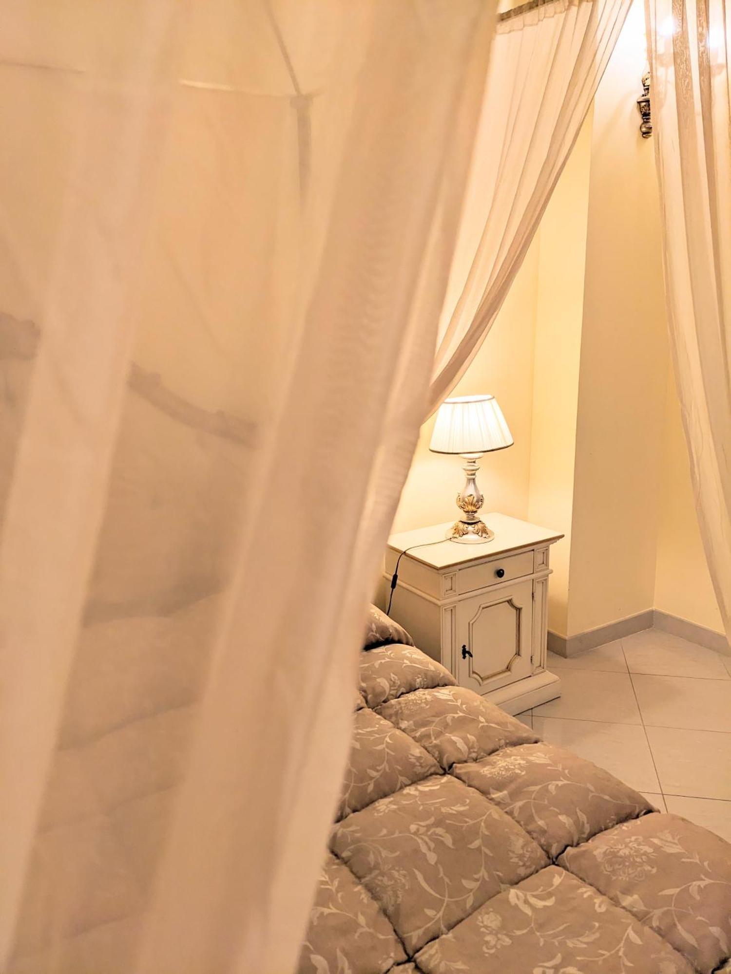 Castello Conti Filo Bed and Breakfast Torre Santa Susanna Exteriör bild